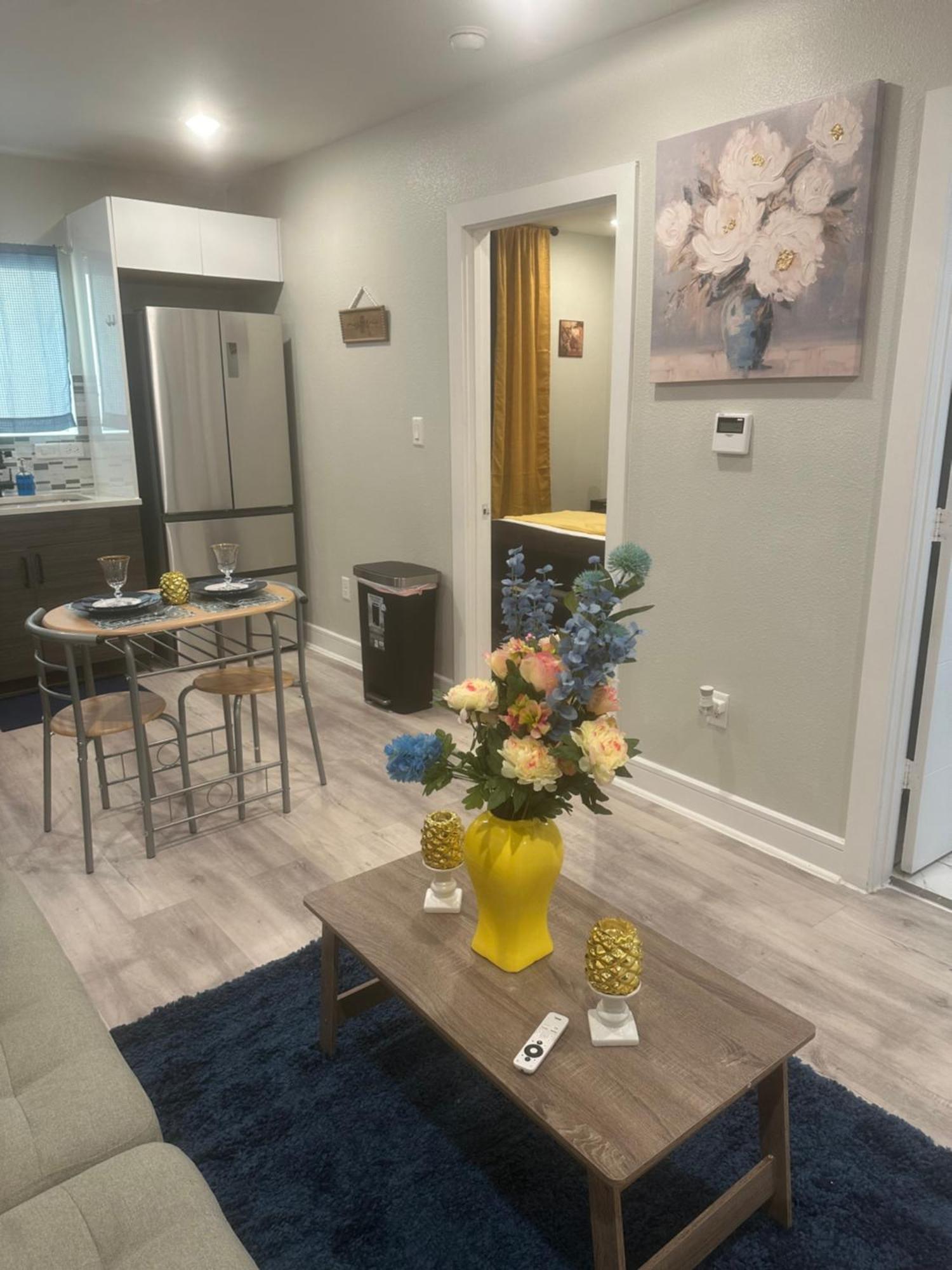 6 Min To Deep Ellum Apartment Далас Екстериор снимка